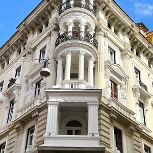 επισκεφθείτε το ξενοδοχείο
